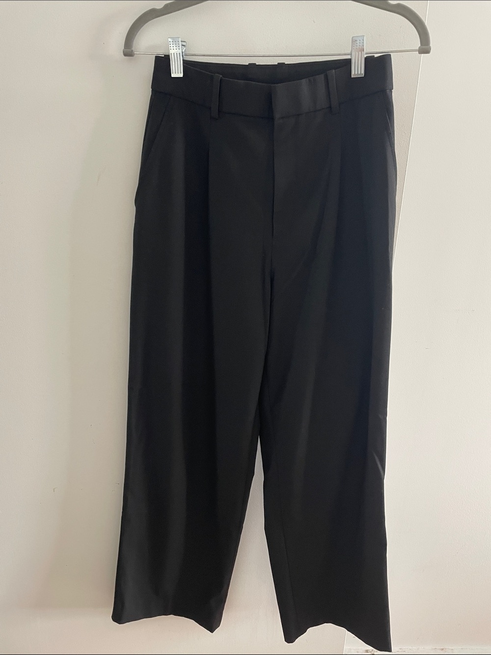 Uniqlo Black Straight-Leg Trousers